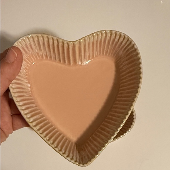 Anthropologie Blush Heart-Shaped Ceramic Plates - Picture 2 of 4